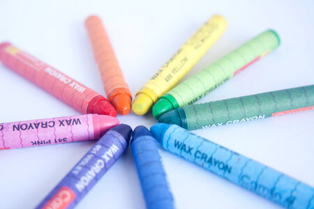 Color Crayons