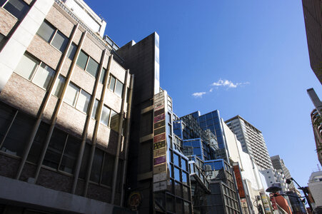 6 Akasaka