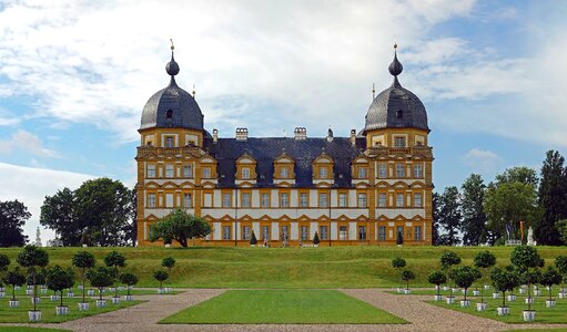 Palace structure sky photo