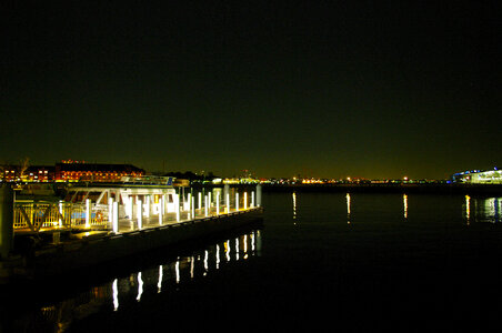 1 Night view of Yokohama