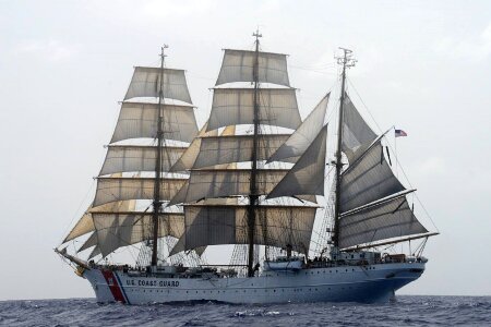 Vessel sea sailing photo