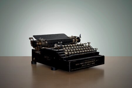 Device portable typewriter photo