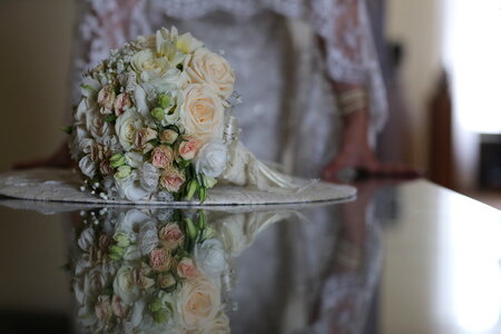 Bouquet bride dress photo