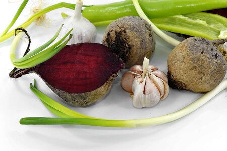 Beetroot garlic leek