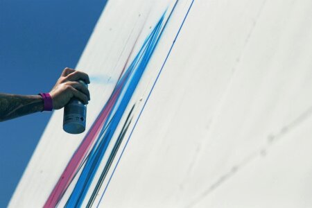 Color finger graffiti