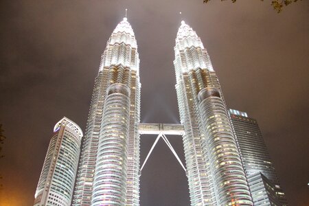 Petronas twin towers night landmark photo