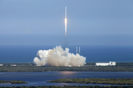 SpaceX Launches NASA Cargo photo