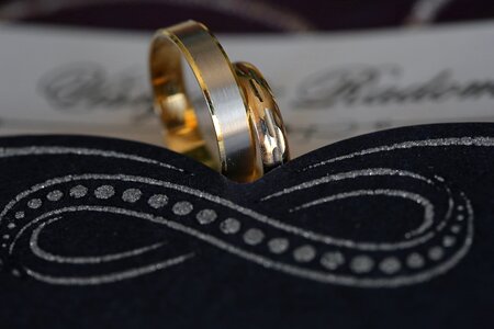 Rings golden glow gold photo