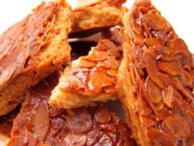 Suites almond france confectionery