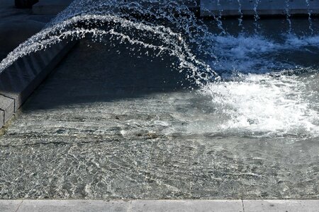 Fountain water structure photo