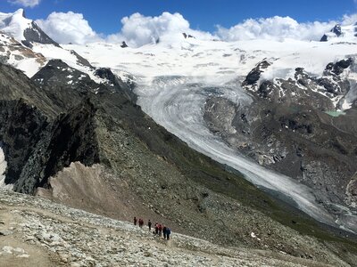 Hiking trail leading to the Oberrothorn photo