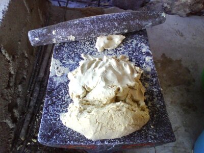 Mealing stone tortillas