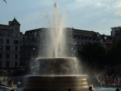 Fountain plaza 