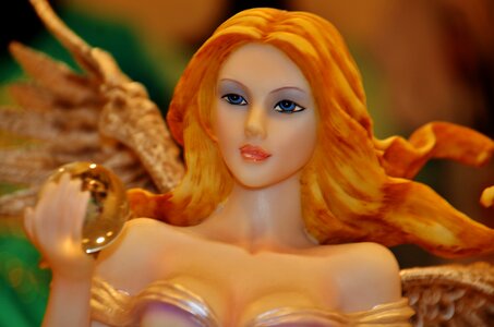 Lady pretty wing