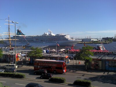 Hamburg cruise ship terminal port