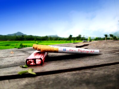 Smoker smoke tobacco photo