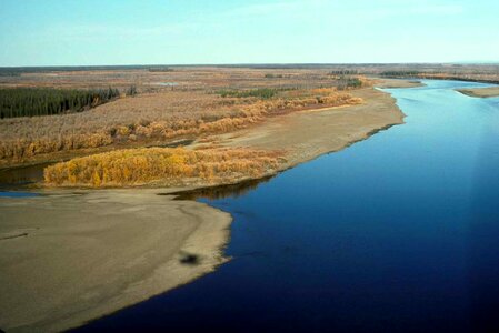 Colors estate river