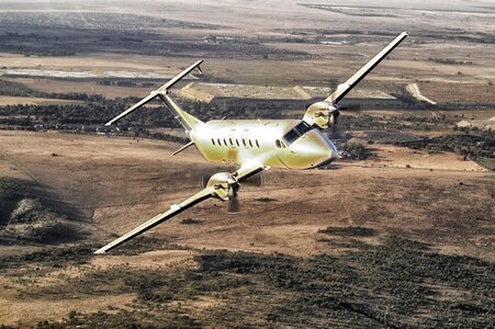 Flying flight transportation