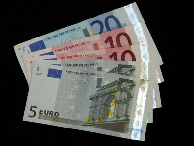 Euro value valuable