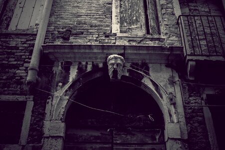 Doorway in Venice photo