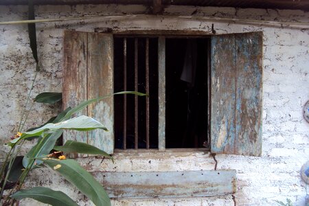 Sri lanka shack building photo