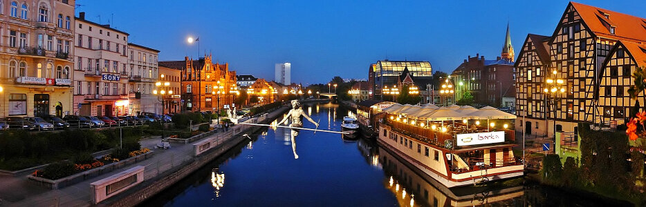 Buildings on the Brda River in Bydgoszcz photo