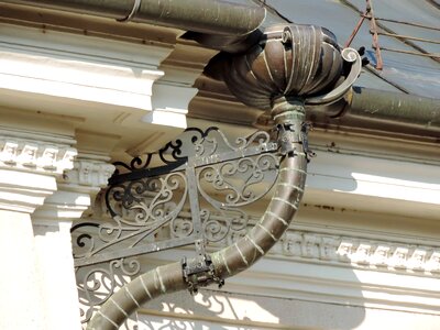 Architectural Style baroque cast iron