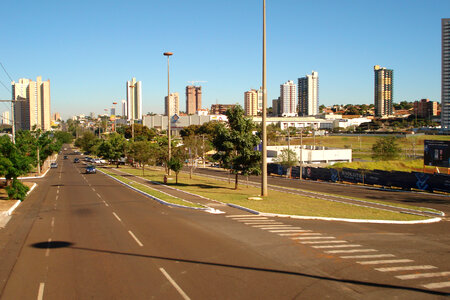 Road and Via Park in Campo Grande, Brazil