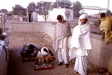Monitor Pakistan west