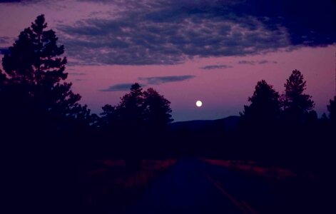 Canon hour moon