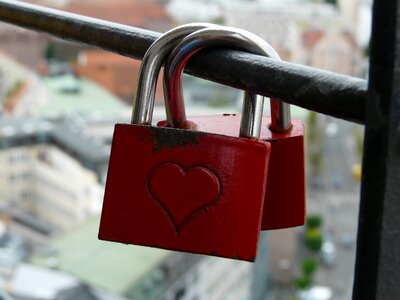 Engraving love devoured