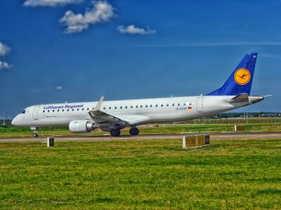 Outside runway hdr