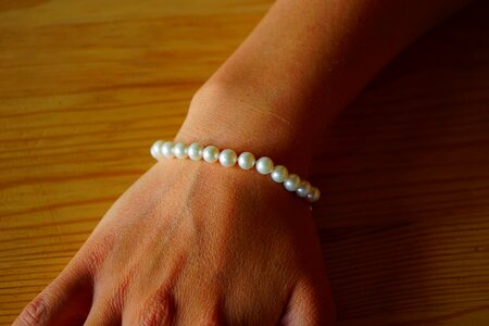 Bracelet beads pearl necklace photo