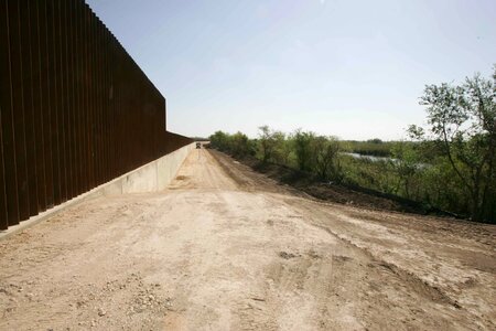Border line wall photo
