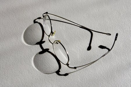 Eyeglasses glass reflection