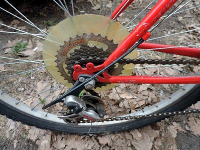 Bicycle chain iron