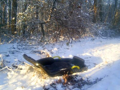 Sled snow 
