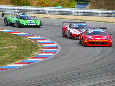 Vehicles gt racing car