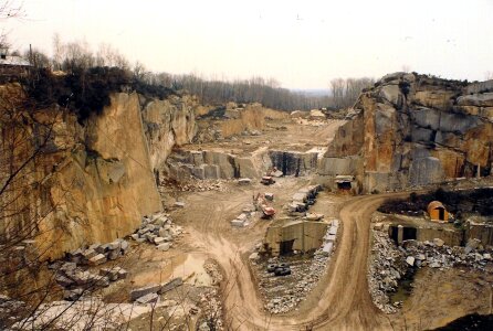 Open-cast quarry, limestone mining