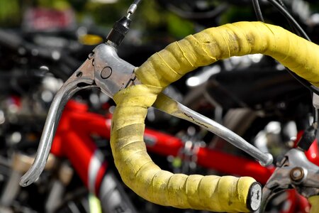 Bicycle steering wheel brake
