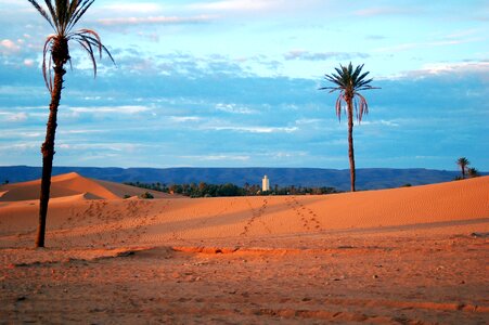 Marroc sand loneliness photo