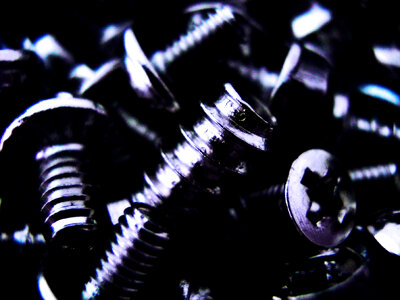 Screws photo