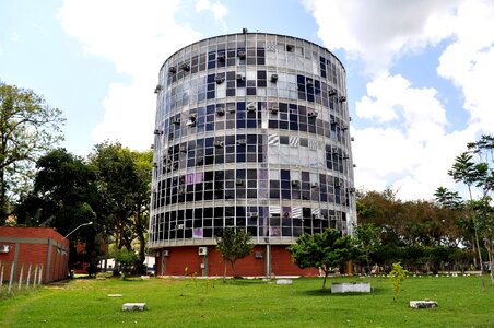 Building circular shape