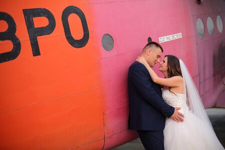 Groom pilot bride photo