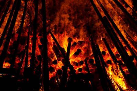 Burn holzstapel glow oven photo