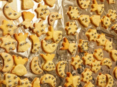 Christmas cookie cutter bake