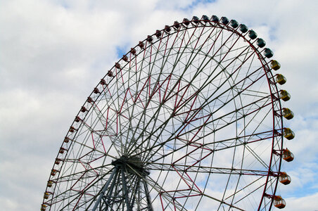 6 Ferris wheel