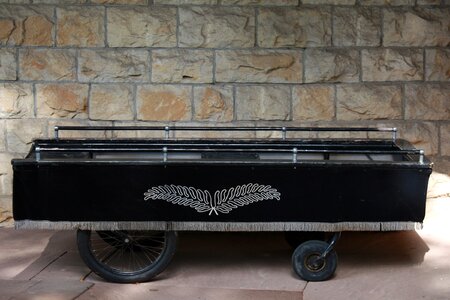 Funeral mourning resting place
