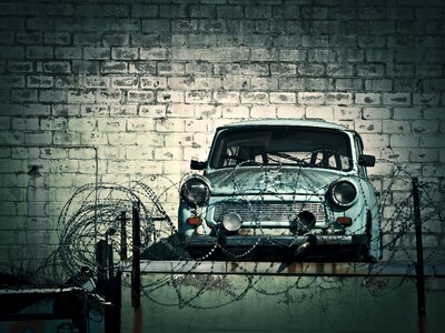 Old satellite trabi