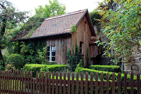 Garden cottage nature photo